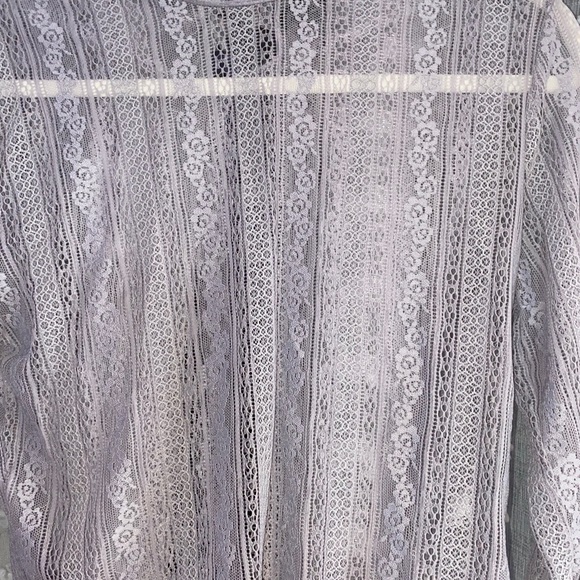 SHEER LACE TOP - Picture 2 of 4